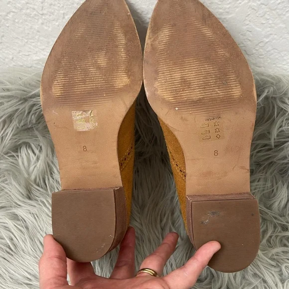 Madewell The Grayson Brogue Chelsea Boot J8292, western cut ankle boot. - Picture 8 of 11